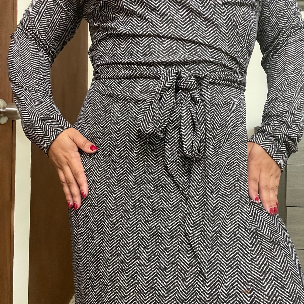 ✨Wrap around Midi dress - Picture 6 of 7